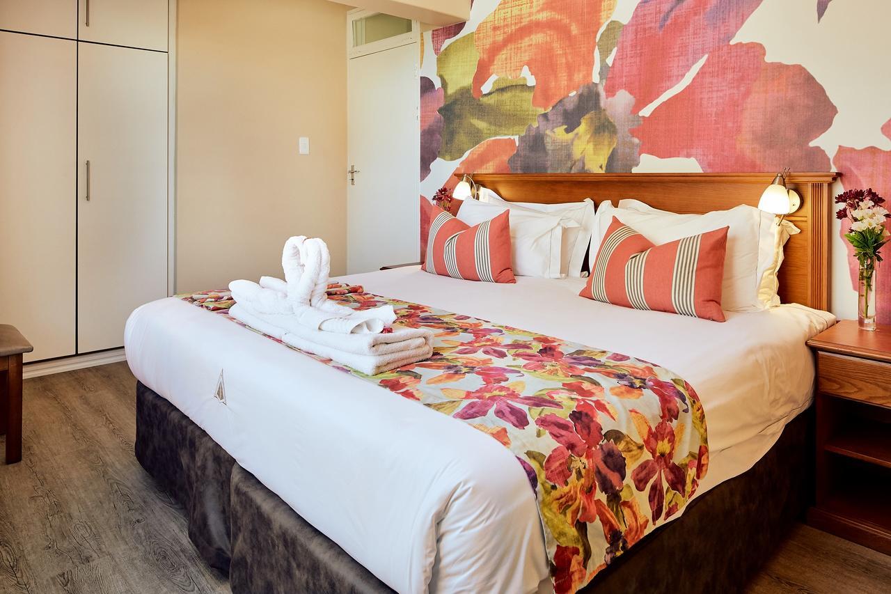 First Group Oceanic Hotel Durban Bagian luar foto