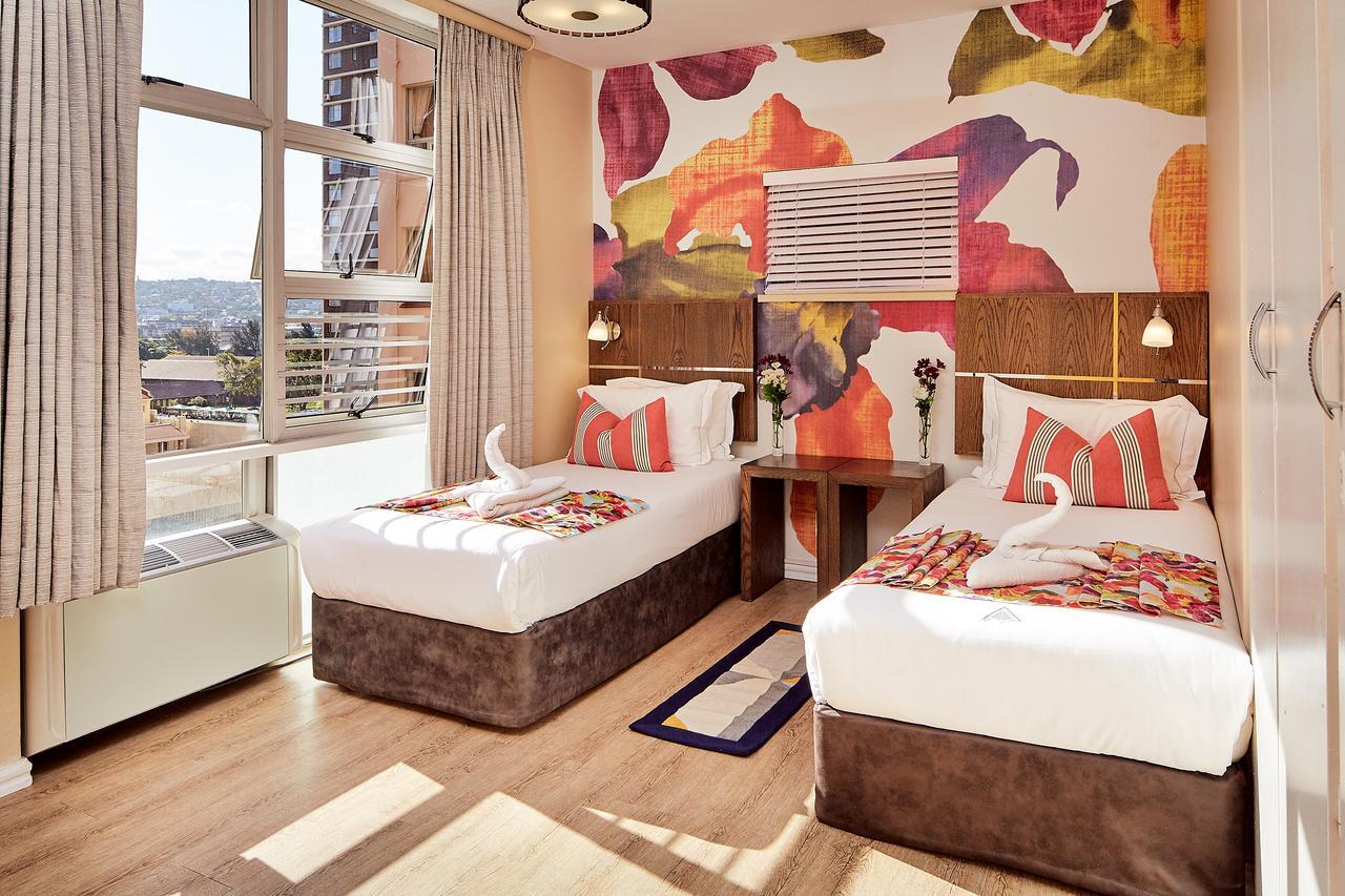 First Group Oceanic Hotel Durban Bagian luar foto